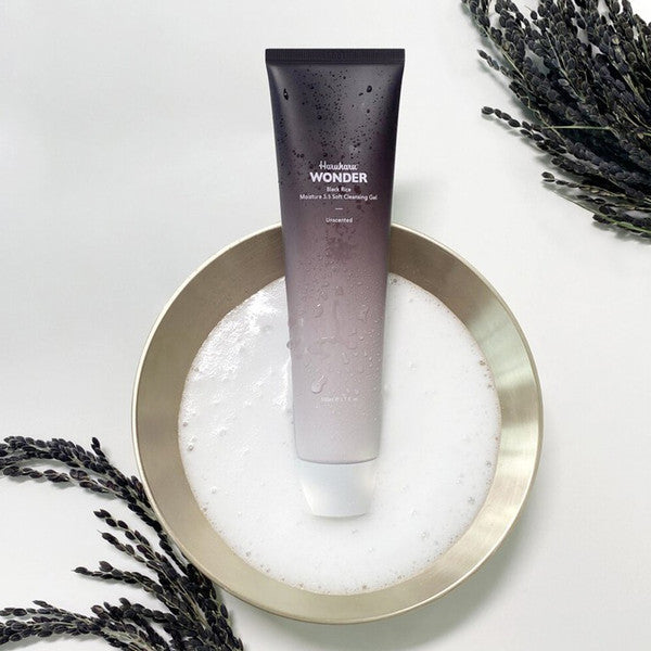 Haruharu Wonder Black Rice Moisture 5.5 Soft Cleansing Gel 100ml